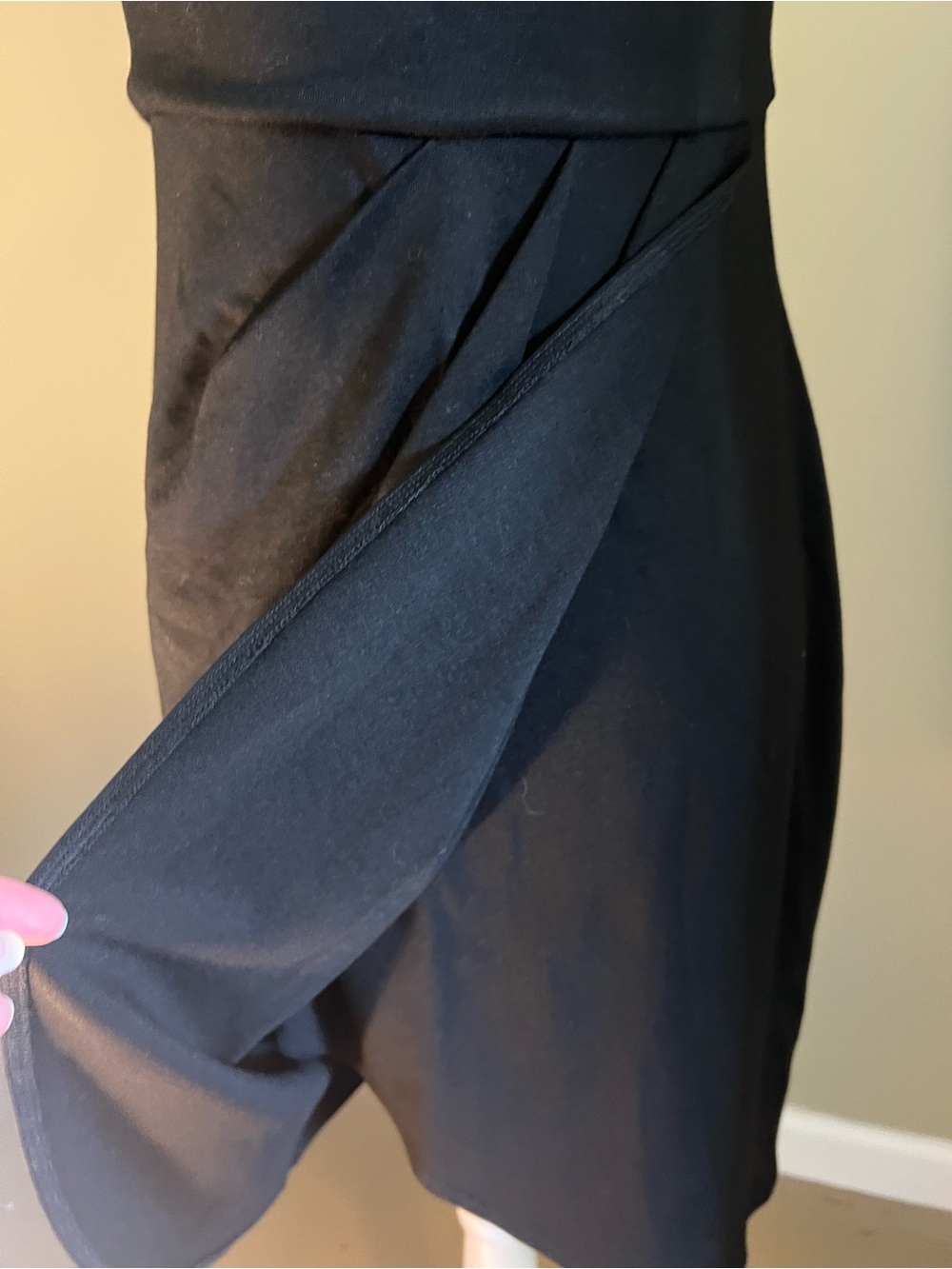 Black Spaghetti Strap Midi Dress with‎ V-Neck - Picture 4 of 7